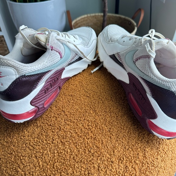 Nike Women's Air Max Excee Sail/Seafoam-Dark Beetroot (CD5432 116) Size 8. - Picture 3 of 8
